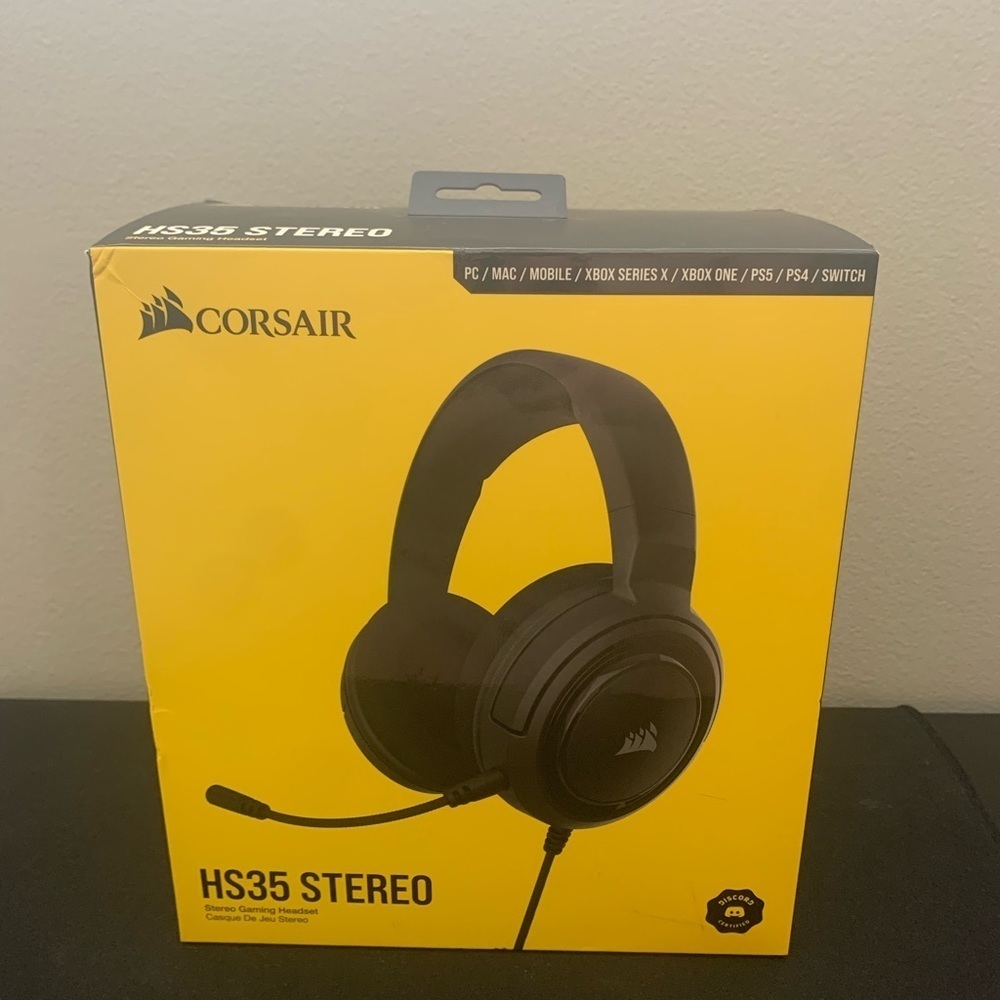 CORSAIR HS35 STERO BRAND NEW HEADPHONE
